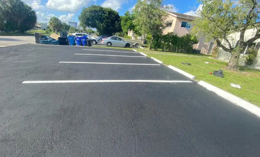 Asphalt-SealCoating-Services-in-South-Miami-FL